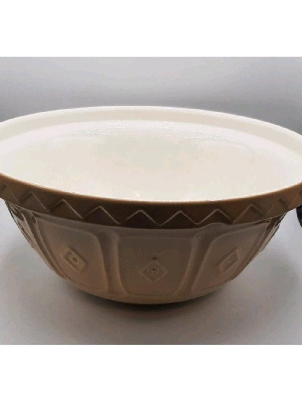 Vtg Mason Cash England Large 12 in Round Beige Tan Mixing Bowl Embossed Pattern